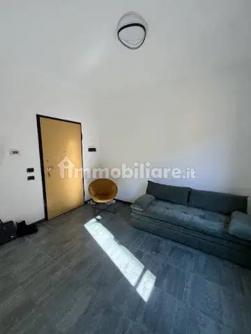 Bilocale a Milano: Salone (3/30)