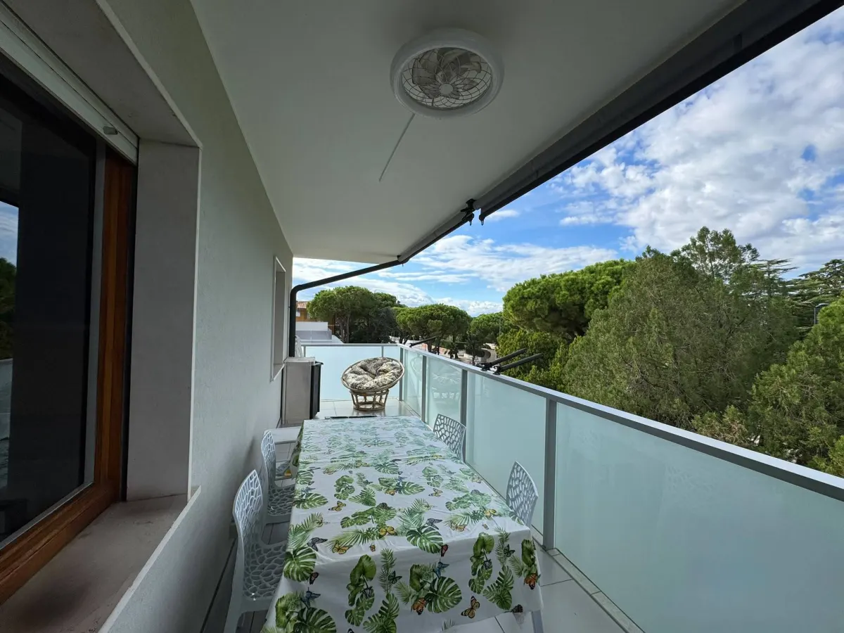 Two-bedroom apartment in Lignano Sabbiadoro: Terrace (3/16)